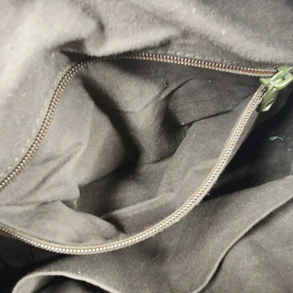 The Unbranded Brand please check